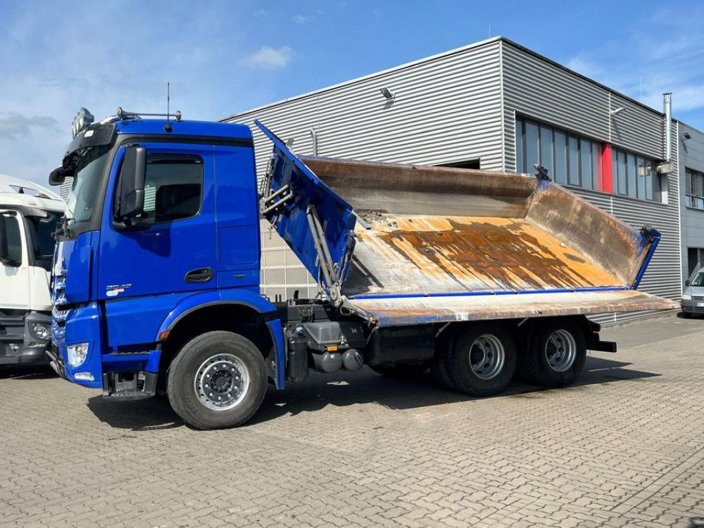 Mercedes-Benz Arocs 2642 6x4 3-Achs Kipper Bordmatik nur 163TK - Tippbil lastbil: bild 3 Mercedes-Benz Arocs 2642 6x4 3-Achs Kipper Bordmatik nur 163TK - Tippbil lastbil: bild 3