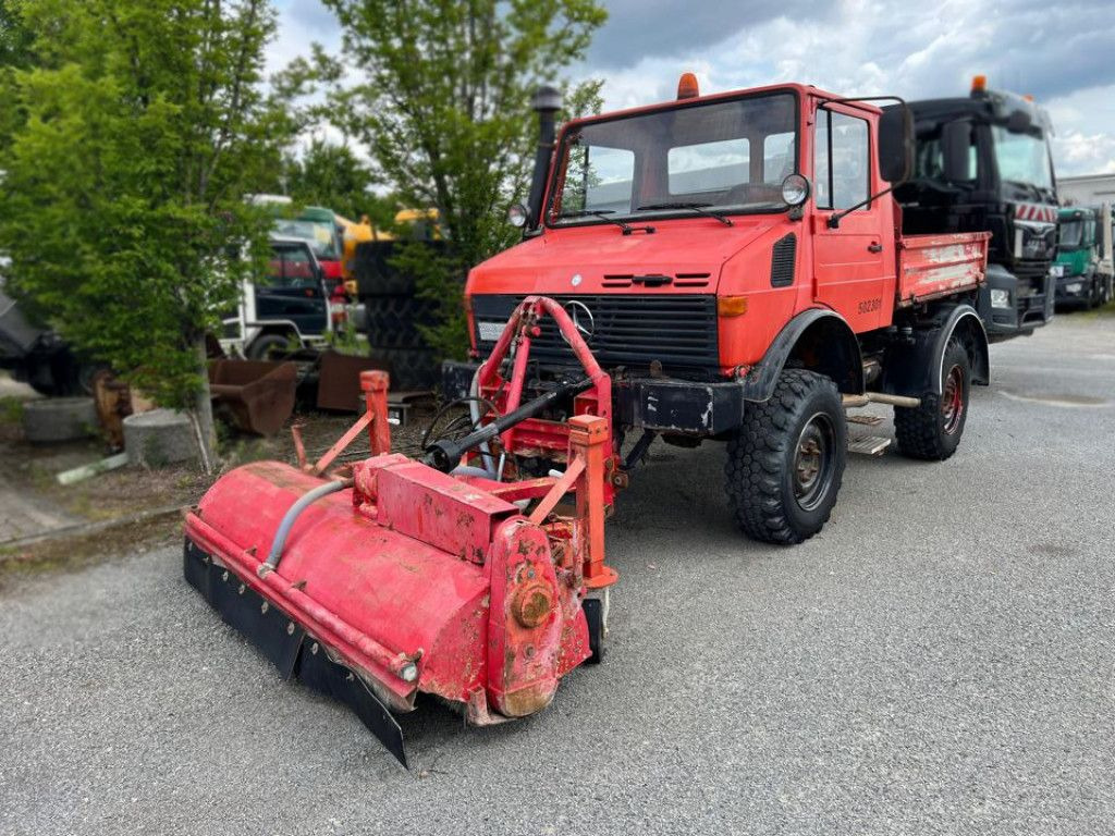 Mercedes-Benz Unimog U 424 2-Achs Allradkipper Front+Heckhydra - Tippbil lastbil: bild 1 Mercedes-Benz Unimog U 424 2-Achs Allradkipper Front+Heckhydra - Tippbil lastbil: bild 1