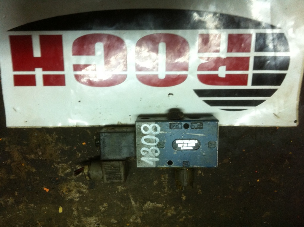 WABCO 02 4580 5722021210 - 1 SEKCYJNY - Hydraulventil för Byggmaskiner: bild 1 WABCO 02 4580 5722021210 - 1 SEKCYJNY - Hydraulventil för Byggmaskiner: bild 1