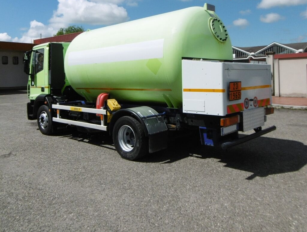 IVECO - Tankbil: bild 2 IVECO - Tankbil: bild 2