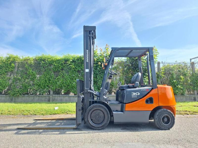 Doosan D30S 5 - Dieseltruck: bild 3 Doosan D30S 5 - Dieseltruck: bild 3