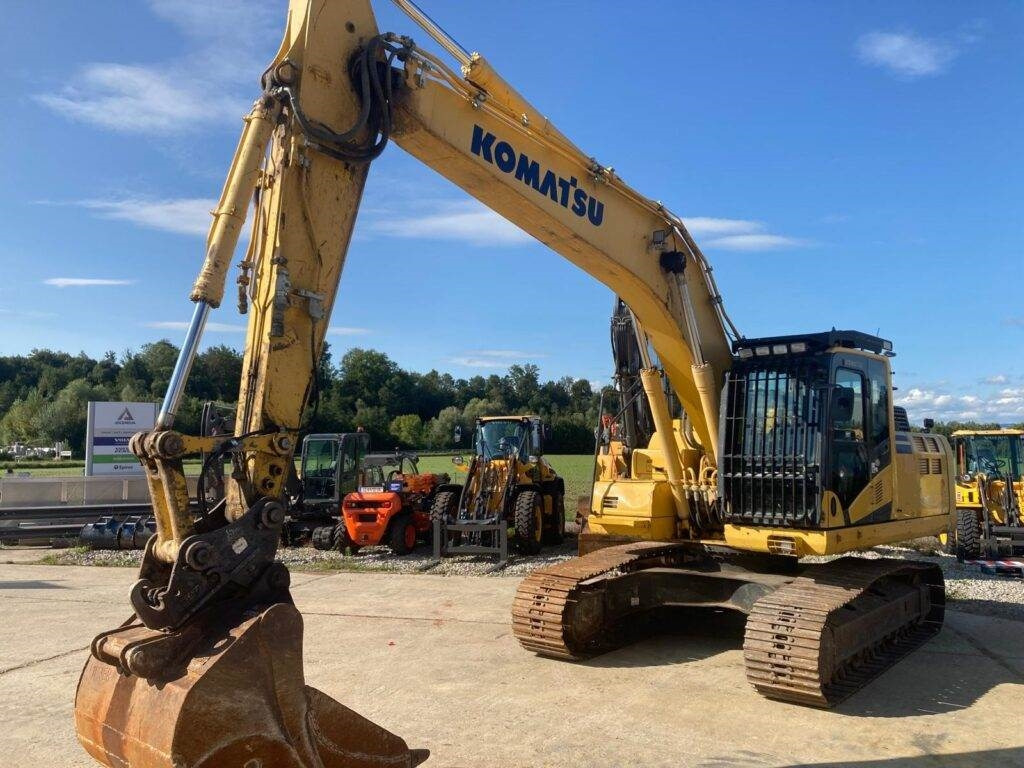 Komatsu PC210LC-11 - Bandgrävare: bild 4 Komatsu PC210LC-11 - Bandgrävare: bild 4
