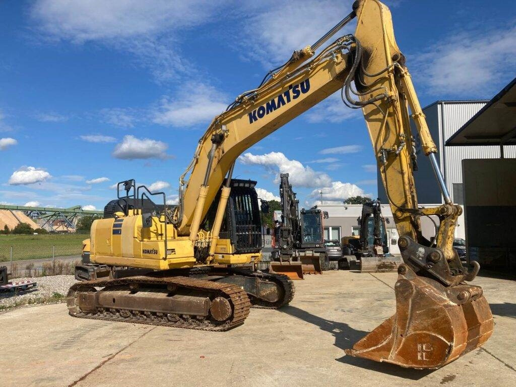 Komatsu PC210LC-11 - Bandgrävare: bild 1 Komatsu PC210LC-11 - Bandgrävare: bild 1