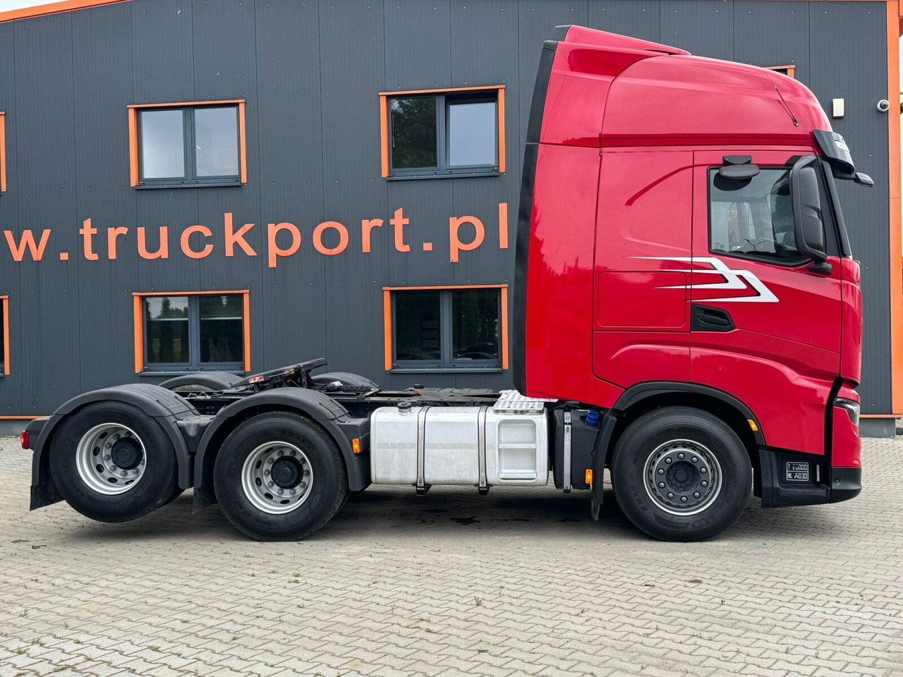 Iveco S-WAY 570 6x2 EURO6 BOOGIE Kipphydraulik - Dragbil: bild 4 Iveco S-WAY 570 6x2 EURO6 BOOGIE Kipphydraulik - Dragbil: bild 4