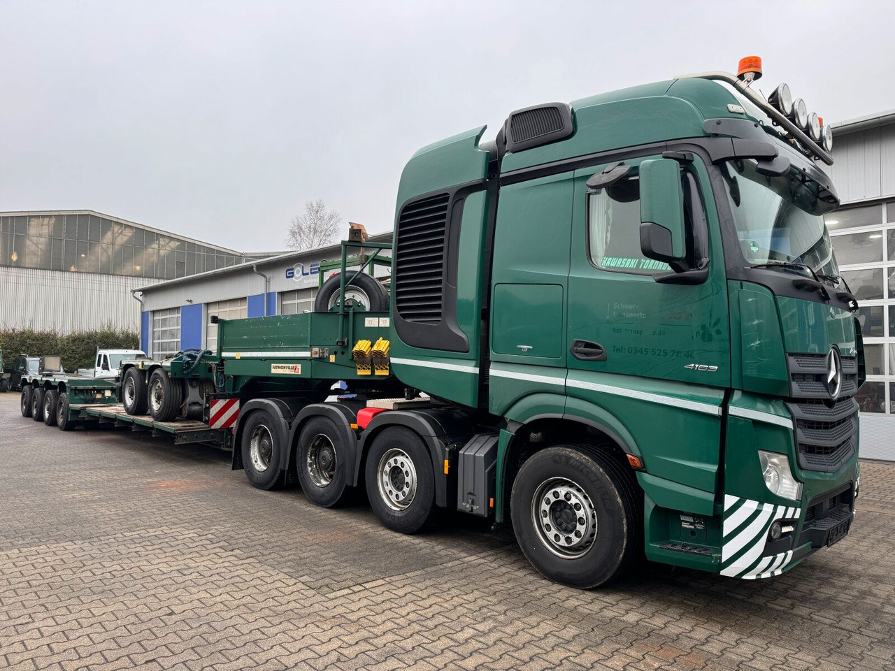 Mercedes-Benz ACTROS 4163 8x4 Schwerlast +Tieflader 4+2 *83 T - Dragbil: bild 1 Mercedes-Benz ACTROS 4163 8x4 Schwerlast +Tieflader 4+2 *83 T - Dragbil: bild 1