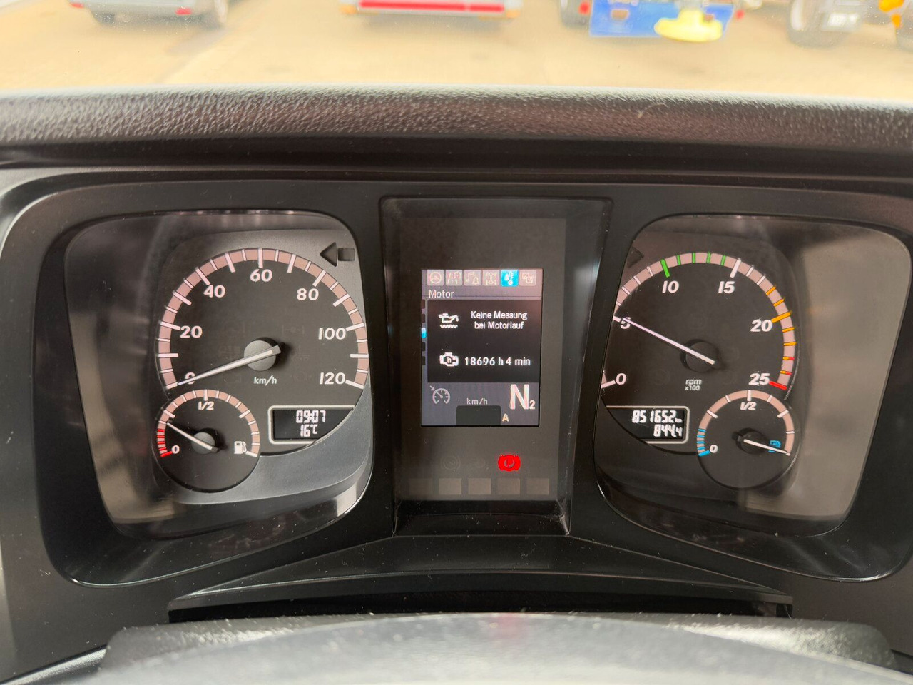 Dragbil Mercedes-Benz Antos 2136 4x2 SZM Superlight: bild 10