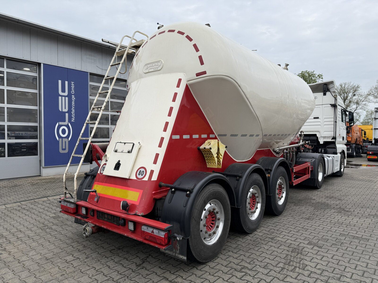 Feldbinder O.ME.P.S Silo Auflieger 39,3 Tonnen 3 Achs - Bulktrailer: bild 3 Feldbinder O.ME.P.S Silo Auflieger 39,3 Tonnen 3 Achs - Bulktrailer: bild 3