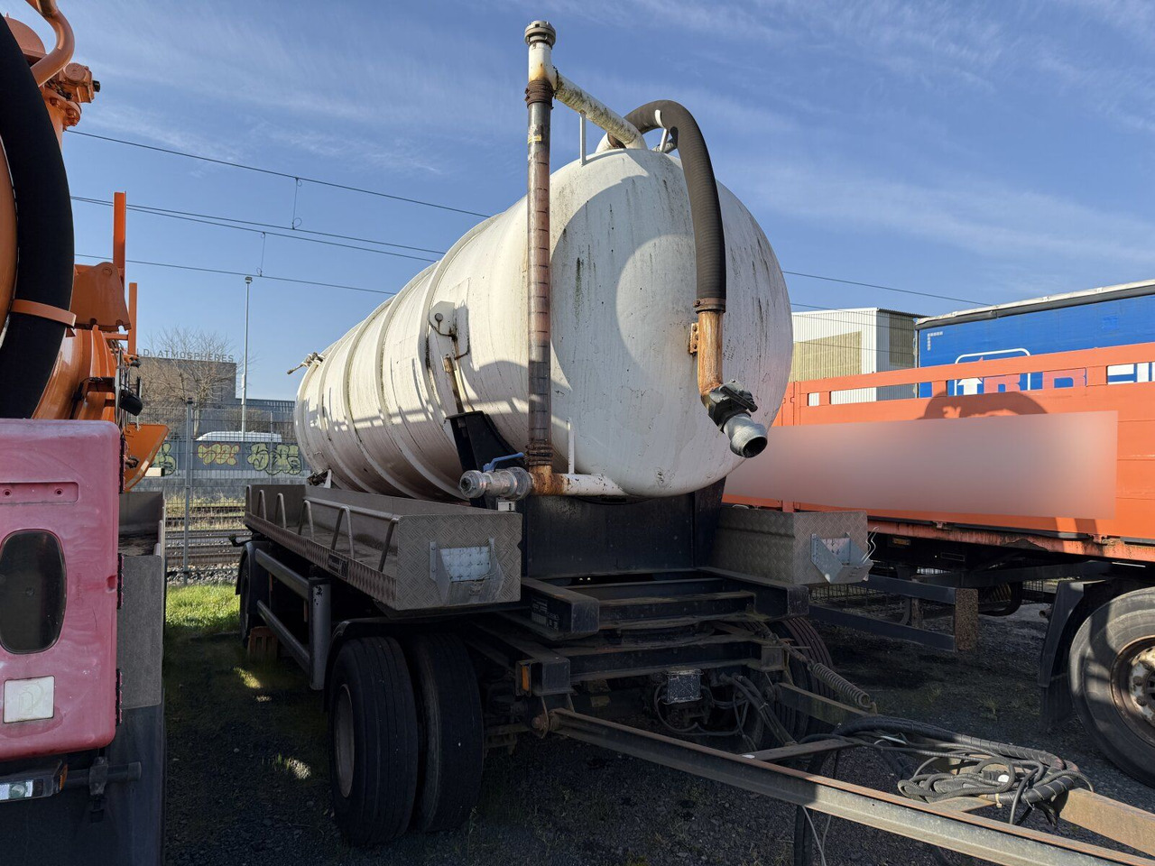 Hüffermann HSD181D Tankanhänger für nicht GGVS Güter - Tanksläp: bild 1 Hüffermann HSD181D Tankanhänger für nicht GGVS Güter - Tanksläp: bild 1