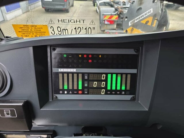 Liebherr LTM 1070-4.2 Autokran mit Spitze *TOP Zustand - Allterrängkran: bild 5 Liebherr LTM 1070-4.2 Autokran mit Spitze *TOP Zustand - Allterrängkran: bild 5