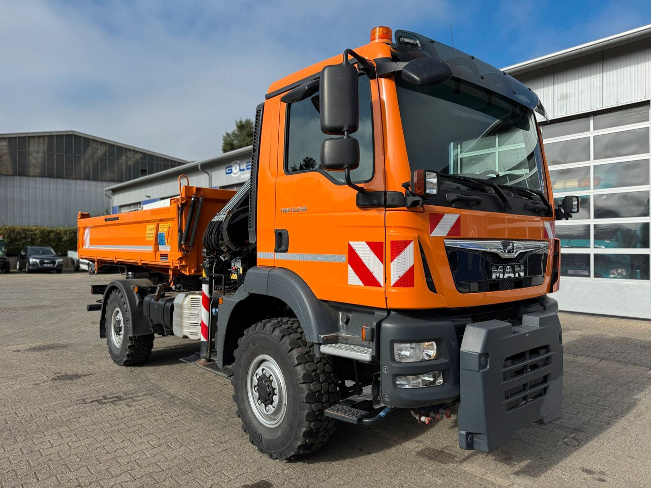 MAN TGM 13.250 4x4 Kipper Kran HIAB Winterd. - Kranbil: bild 1 MAN TGM 13.250 4x4 Kipper Kran HIAB Winterd. - Kranbil: bild 1