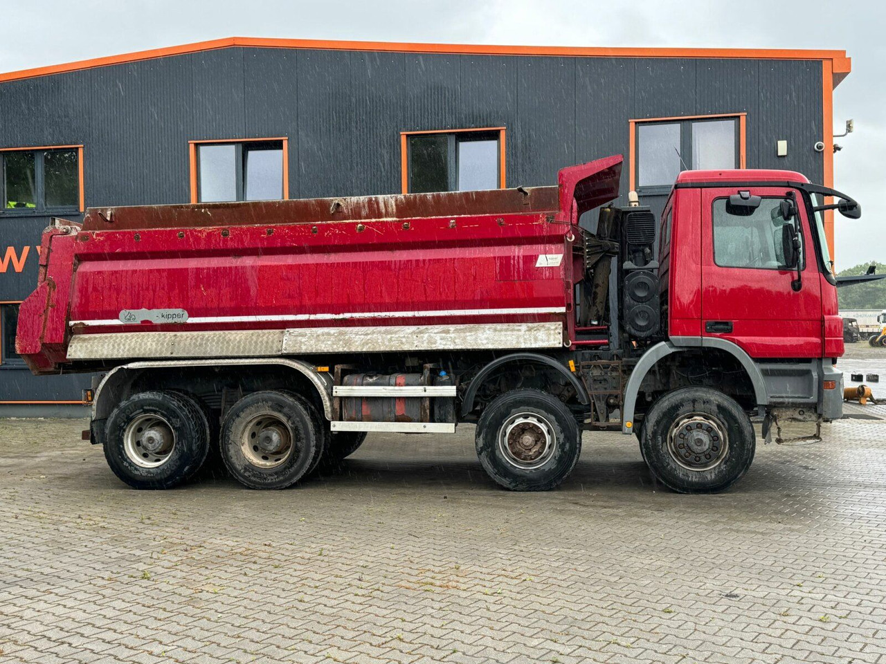 Mercedes-Benz ACTROS 4141 EURO4 8x6 Muldenkipper - Tippbil lastbil: bild 4 Mercedes-Benz ACTROS 4141 EURO4 8x6 Muldenkipper - Tippbil lastbil: bild 4