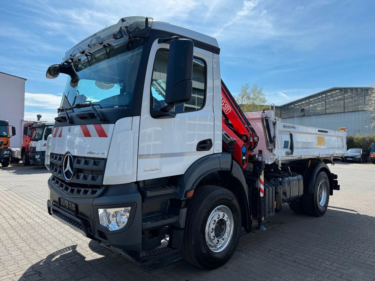 Mercedes-Benz AROCS 1832 4x2 Euro 6 Kipper Kran FASSI F120FB - Tippbil lastbil, Kranbil: bild 2 Mercedes-Benz AROCS 1832 4x2 Euro 6 Kipper Kran FASSI F120FB - Tippbil lastbil, Kranbil: bild 2