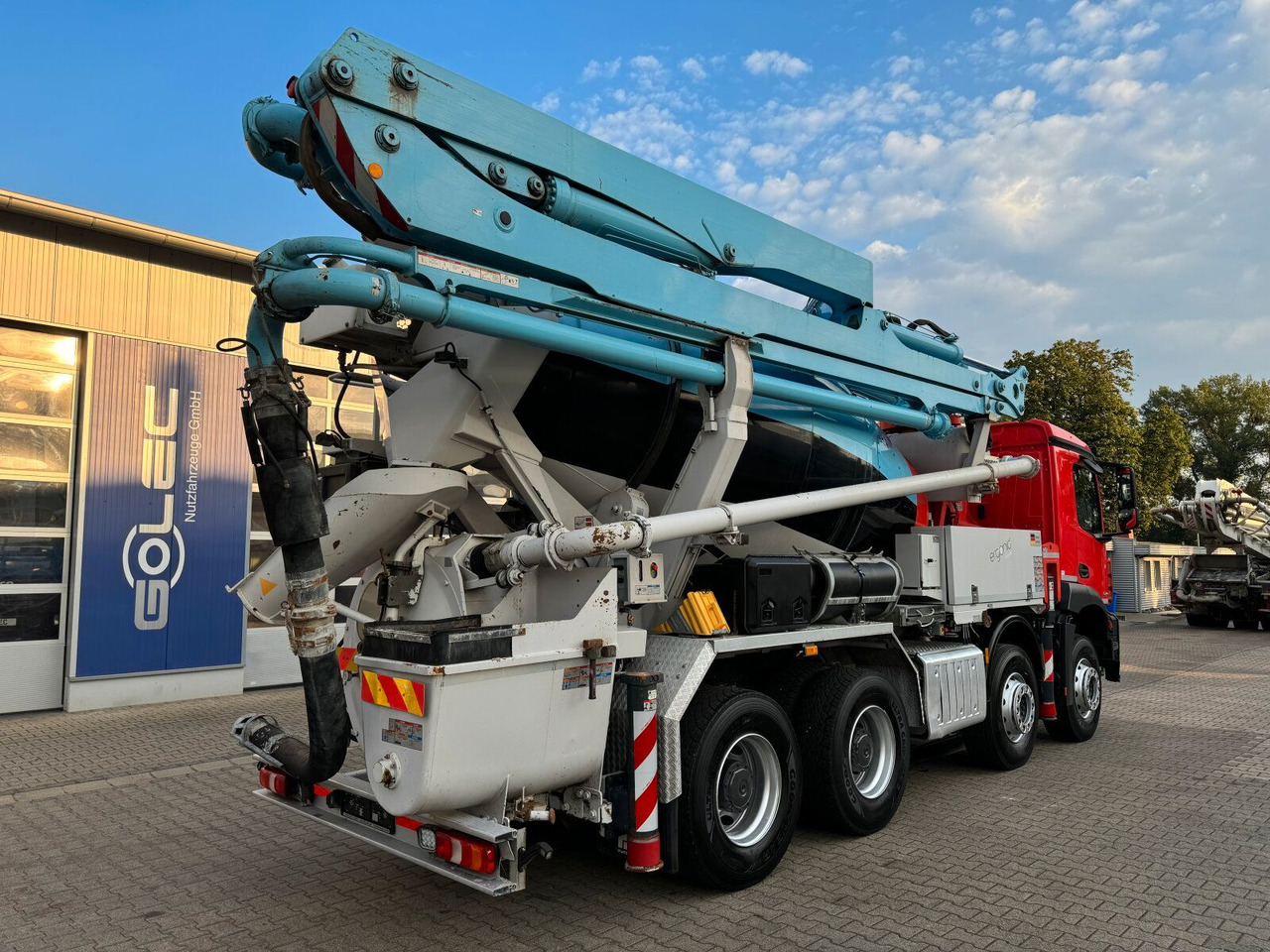 Mercedes-Benz AROCS 3243 8x4 Euro 6 Pumi Putzmeister TMM 24-3 - Betongpump: bild 5 Mercedes-Benz AROCS 3243 8x4 Euro 6 Pumi Putzmeister TMM 24-3 - Betongpump: bild 5