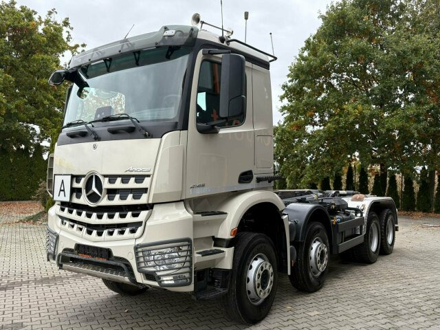 Mercedes-Benz Arocs 4145 8x4 Abrollkipper MEILLER RS 26.60L - Lastväxlare lastbil: bild 1 Mercedes-Benz Arocs 4145 8x4 Abrollkipper MEILLER RS 26.60L - Lastväxlare lastbil: bild 1