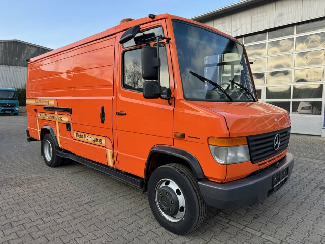 Mercedes-Benz Vario 818D Kanalreiniger Rockstroh Drain Jet 100 - Sugbil: bild 1 Mercedes-Benz Vario 818D Kanalreiniger Rockstroh Drain Jet 100 - Sugbil: bild 1