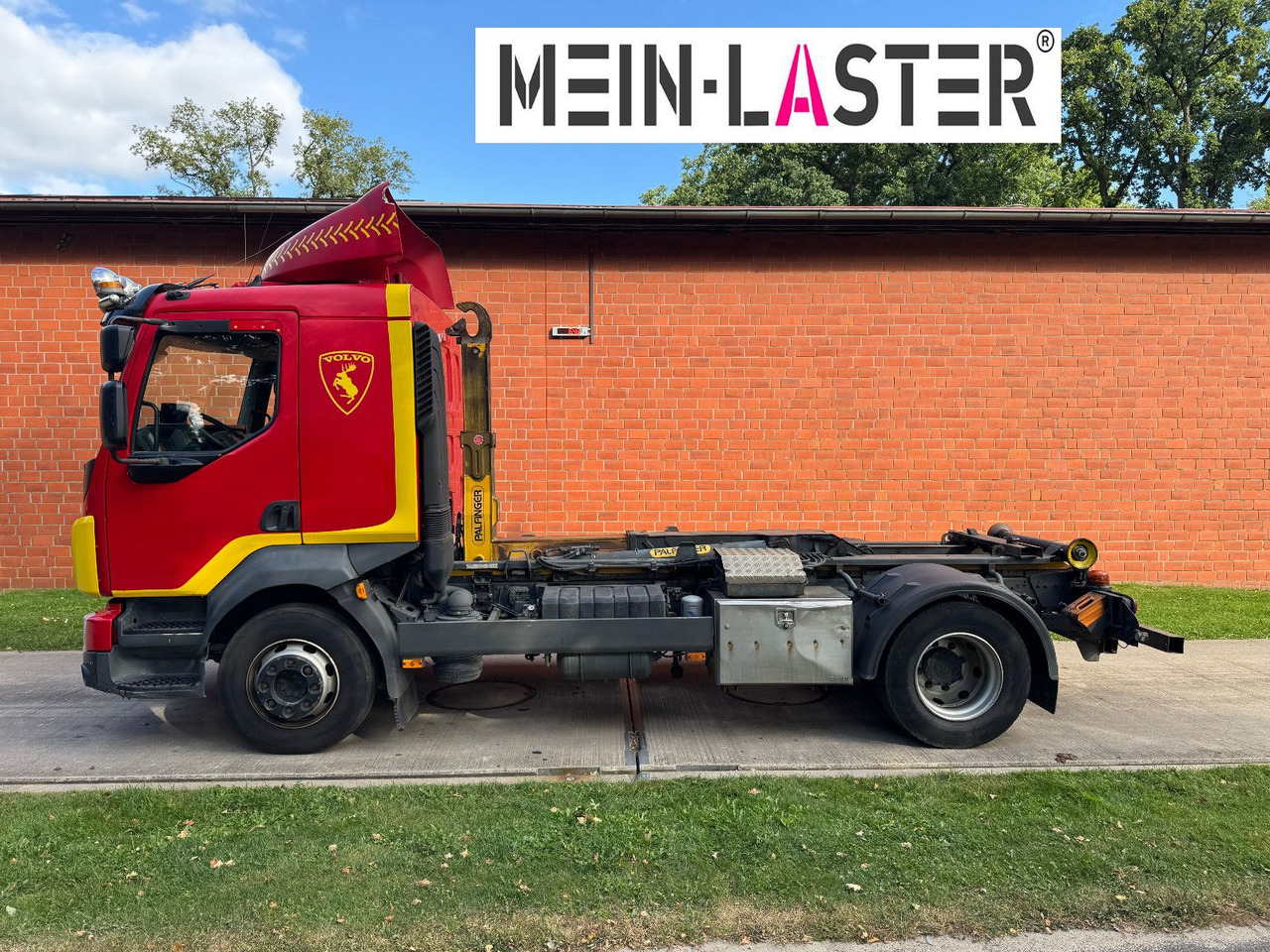 Volvo FL 250 Palfinger T10Duo City + StandardContainer - Lastväxlare lastbil: bild 4 Volvo FL 250 Palfinger T10Duo City + StandardContainer - Lastväxlare lastbil: bild 4
