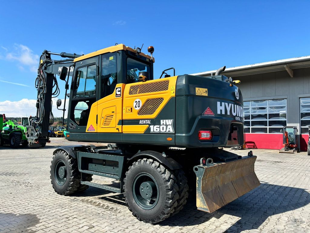 Hyundai HW160A - Grävmaskin på däck: bild 2 Hyundai HW160A - Grävmaskin på däck: bild 2