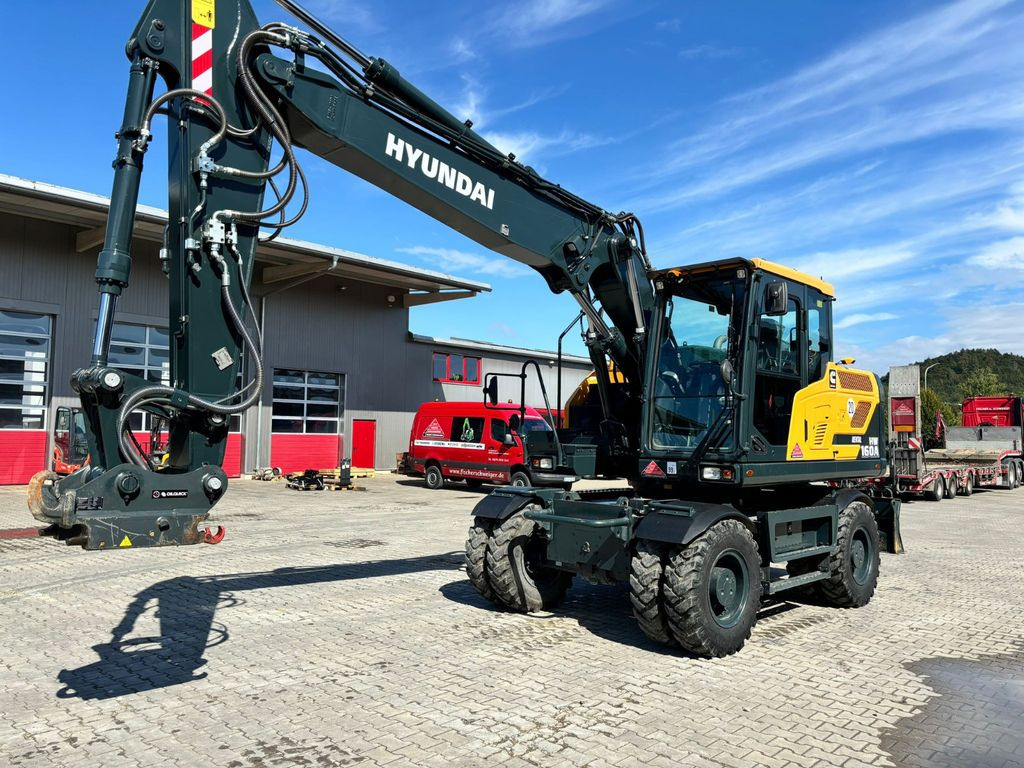 Hyundai HW160A - Grävmaskin på däck: bild 1 Hyundai HW160A - Grävmaskin på däck: bild 1