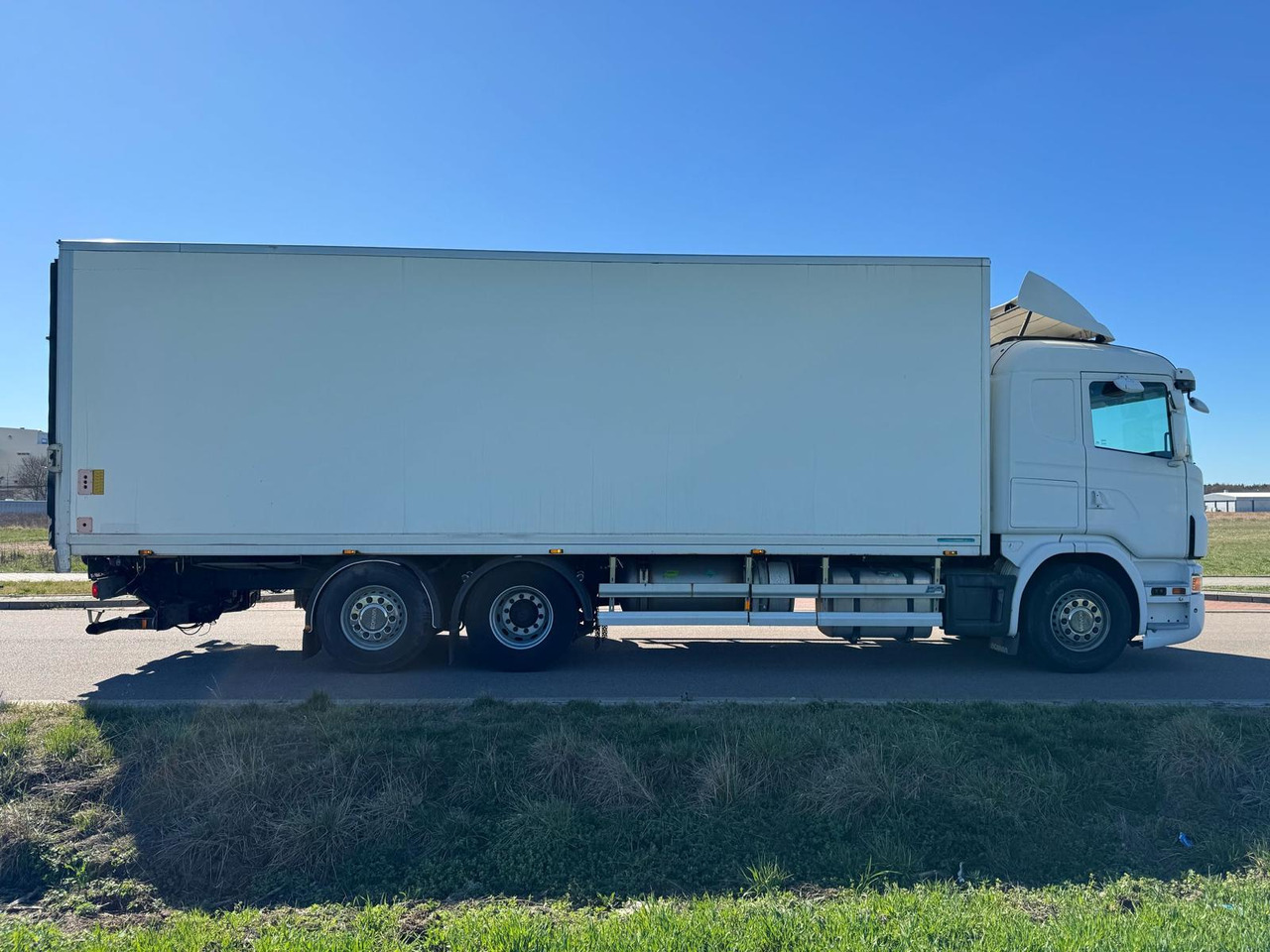 SCANIA G400 - Isotermiska lastbil: bild 3 SCANIA G400 - Isotermiska lastbil: bild 3