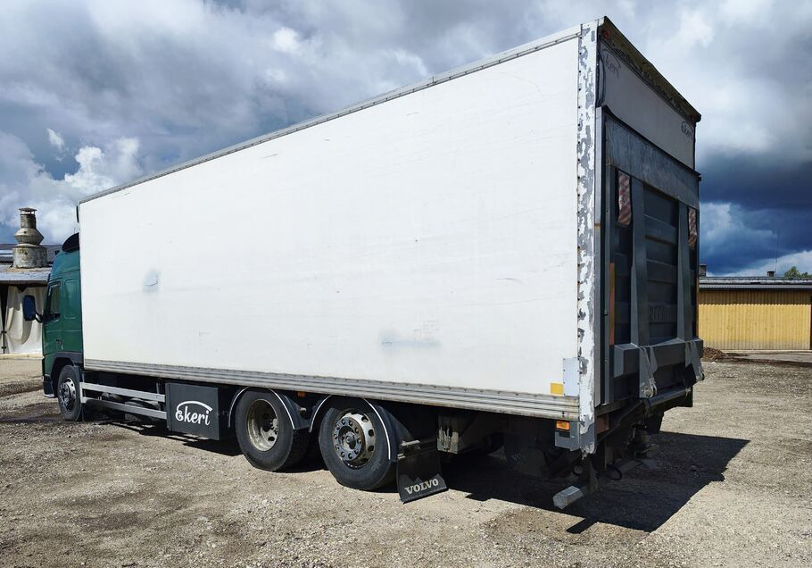VOLVO FM12 - Lastbil med skåp: bild 5 VOLVO FM12 - Lastbil med skåp: bild 5