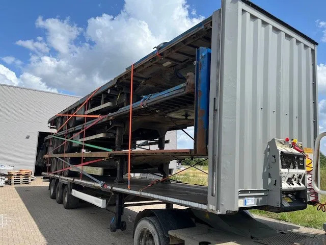 Krone 2x stack of 4x mega flat trailer - Flaktrailer: bild 1 Krone 2x stack of 4x mega flat trailer - Flaktrailer: bild 1