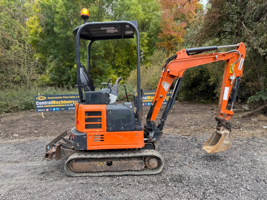 Hitachi ZX 19 U-6 - Minigrävmaskin: bild 1 Hitachi ZX 19 U-6 - Minigrävmaskin: bild 1
