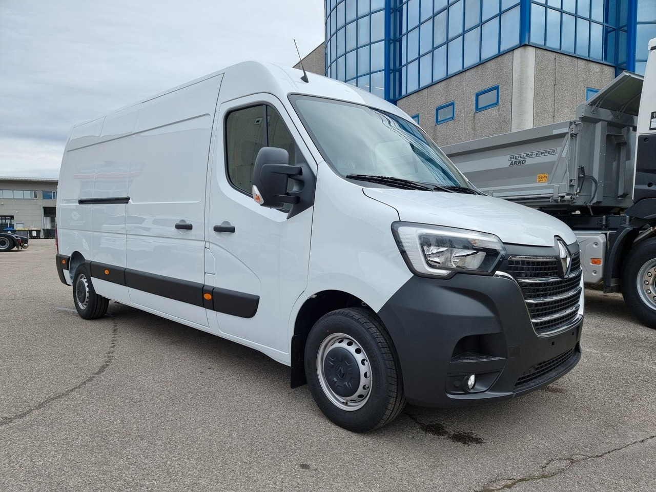 Renault Master L3H2 3,5t 150 PRO+ - Skåpbil: bild 1 Renault Master L3H2 3,5t 150 PRO+ - Skåpbil: bild 1
