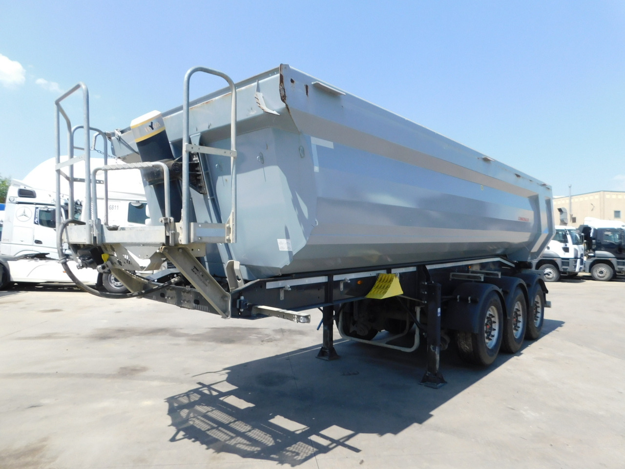 Schwarzmuller K serie sk - Tippbil semitrailer: bild 1 Schwarzmuller K serie sk - Tippbil semitrailer: bild 1