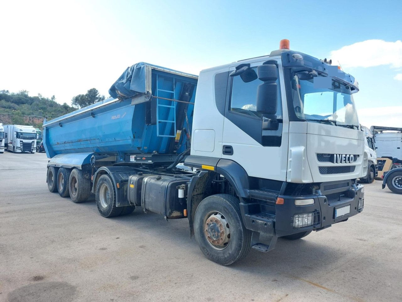 IVECO Trakker - Dragbil: bild 1 IVECO Trakker - Dragbil: bild 1