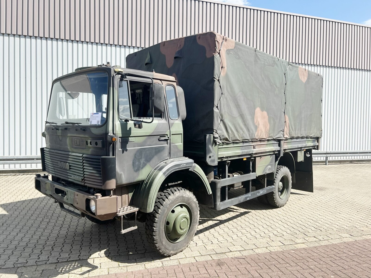 110-17 AW 4x4 110-17 AW 4x4, Ex-, Küche - Kapellbil: bild 1 110-17 AW 4x4 110-17 AW 4x4, Ex-, Küche - Kapellbil: bild 1