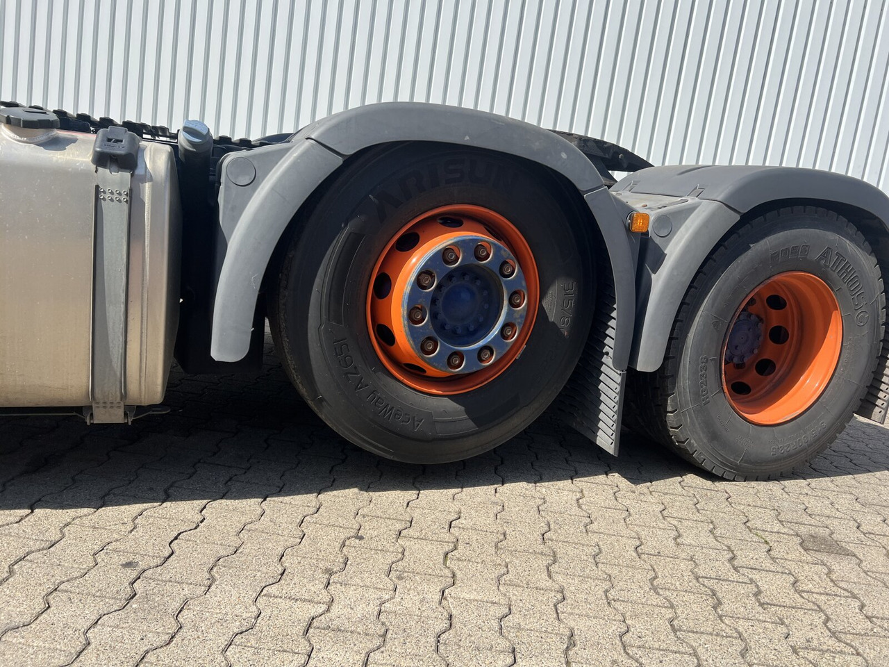 MAN TGX 26.500 6X2/4 BLS TGX 26.500 6X2/4 BLS, Intarder, Vorlauflenk-/lift, Standklima, XXL-Fahrerhaus - Dragbil: bild 3 MAN TGX 26.500 6X2/4 BLS TGX 26.500 6X2/4 BLS, Intarder, Vorlauflenk-/lift, Standklima, XXL-Fahrerhaus - Dragbil: bild 3
