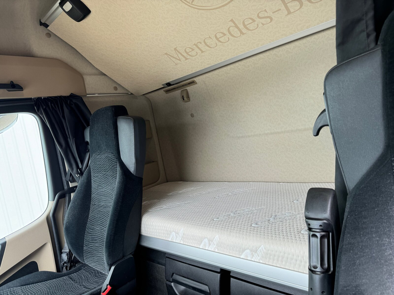 Mercedes-Benz Actros 1848 LS 4x2 Actros 1848 LS 4x2, Vollumer ,Retarder - Dragbil: bild 4 Mercedes-Benz Actros 1848 LS 4x2 Actros 1848 LS 4x2, Vollumer ,Retarder - Dragbil: bild 4