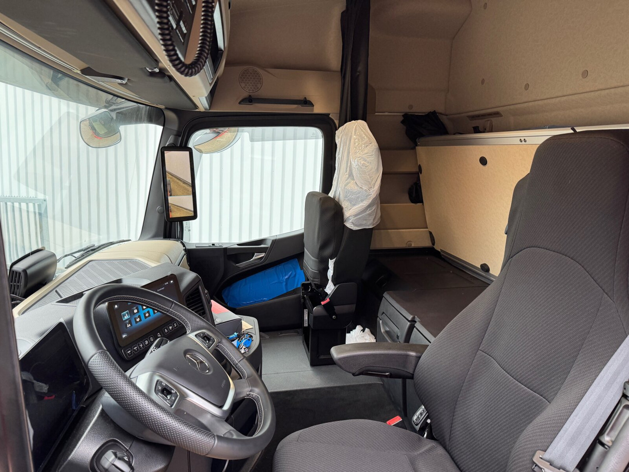 Mercedes-Benz Actros 2648 LS 6x2 Actros 2648 LS 6x2, Retarder, Liftachse, MirrorCam, StreamSpace, Navi, LED - Dragbil: bild 3 Mercedes-Benz Actros 2648 LS 6x2 Actros 2648 LS 6x2, Retarder, Liftachse, MirrorCam, StreamSpace, Navi, LED - Dragbil: bild 3
