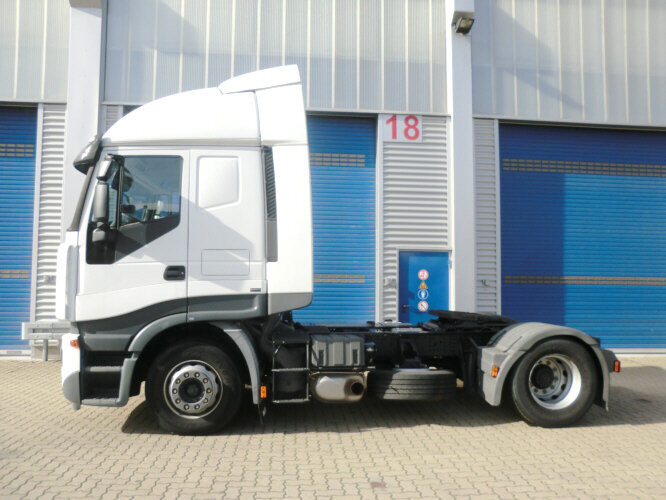 Stralis 440S45T/P 4x2 Stralis 440S45T/P 4x2 - Dragbil: bild 3 Stralis 440S45T/P 4x2 Stralis 440S45T/P 4x2 - Dragbil: bild 3