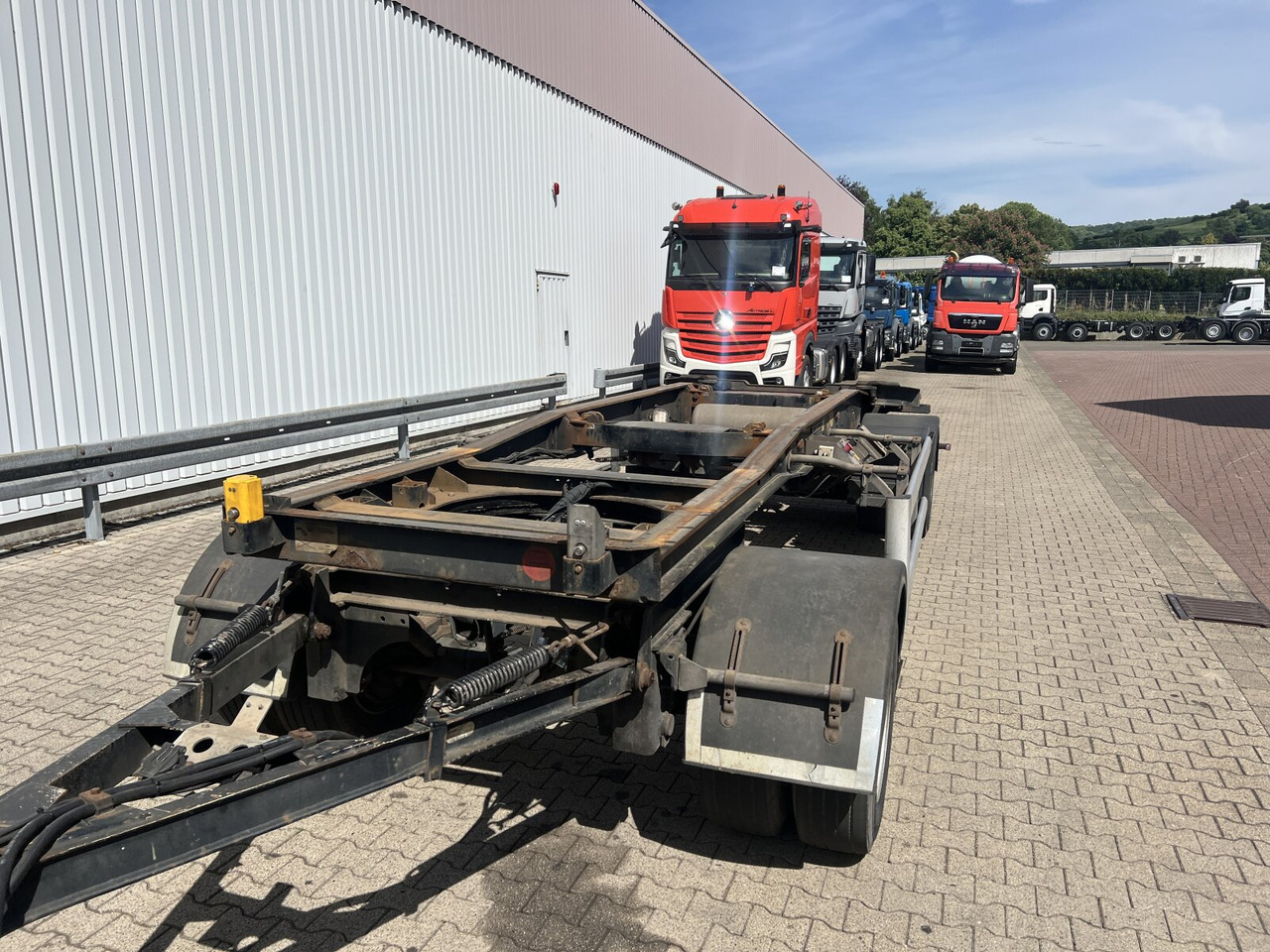 HSA 18.65 Schlittenabroller HUEFFERMANN HSA 18.65 Schlittenabroller - Lastväxlarsläp/ Liftdumpersläp: bild 5 HSA 18.65 Schlittenabroller HUEFFERMANN HSA 18.65 Schlittenabroller - Lastväxlarsläp/ Liftdumpersläp: bild 5