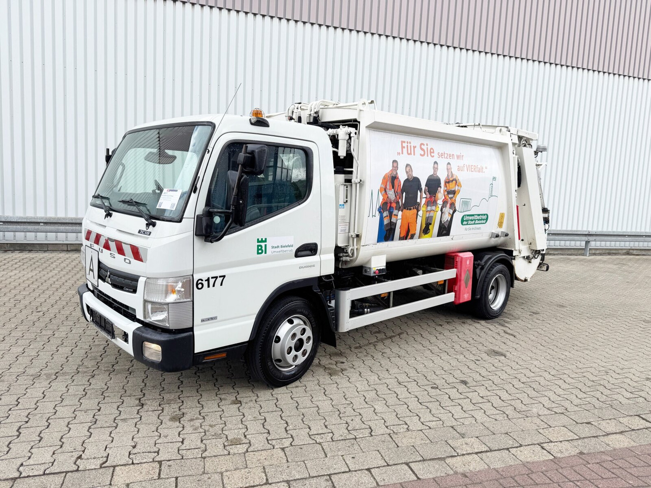 Mitsubishi Fuso 7C18 4x2 Fuso 7C18 4x2, EEV, Zöller ASF HL Micro XL, Zöller Schüttung - Lastbil: bild 1 Mitsubishi Fuso 7C18 4x2 Fuso 7C18 4x2, EEV, Zöller ASF HL Micro XL, Zöller Schüttung - Lastbil: bild 1