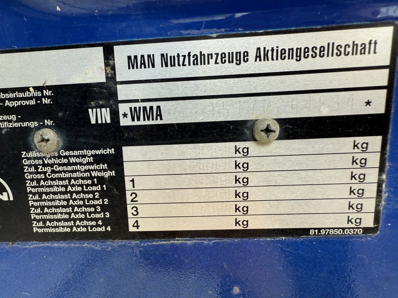 MAN 27.403 6x6 BB 27.403 6x6 BB, EX-THW - Chassi lastbil: bild 3 MAN 27.403 6x6 BB 27.403 6x6 BB, EX-THW - Chassi lastbil: bild 3