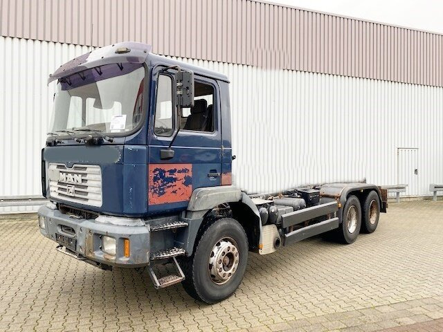MAN T40 26.364/414 6x4, 6-Zylinder T40 26.364/414 6x4, 6-Zylinder - Chassi lastbil: bild 1 MAN T40 26.364/414 6x4, 6-Zylinder T40 26.364/414 6x4, 6-Zylinder - Chassi lastbil: bild 1