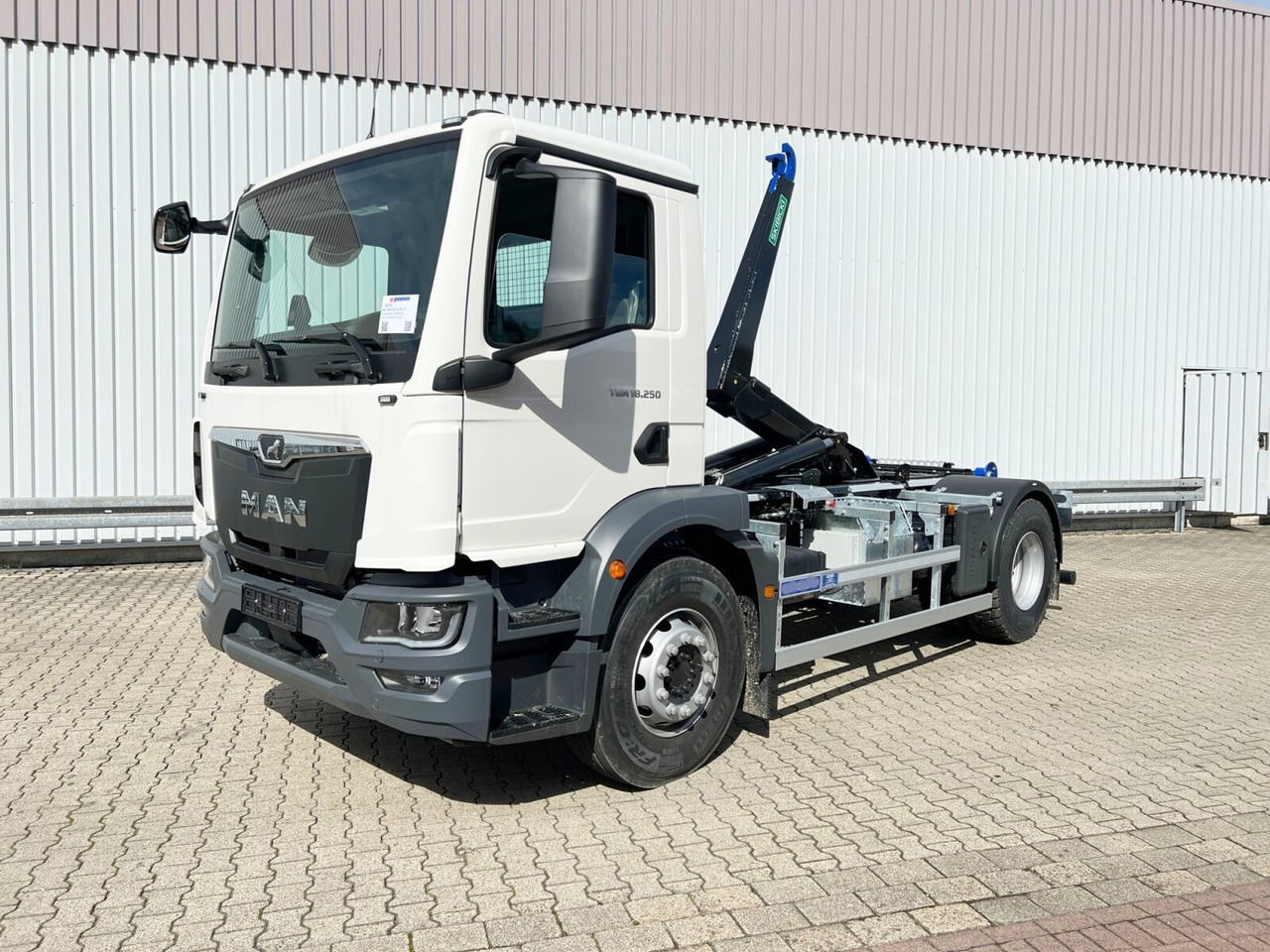 MAN TGM 18.250/340 4x2 BL CH TGM 18.250/340 4x2 BL CH, Funk, 3x VORHANDEN - Lastväxlare lastbil: bild 1 MAN TGM 18.250/340 4x2 BL CH TGM 18.250/340 4x2 BL CH, Funk, 3x VORHANDEN - Lastväxlare lastbil: bild 1