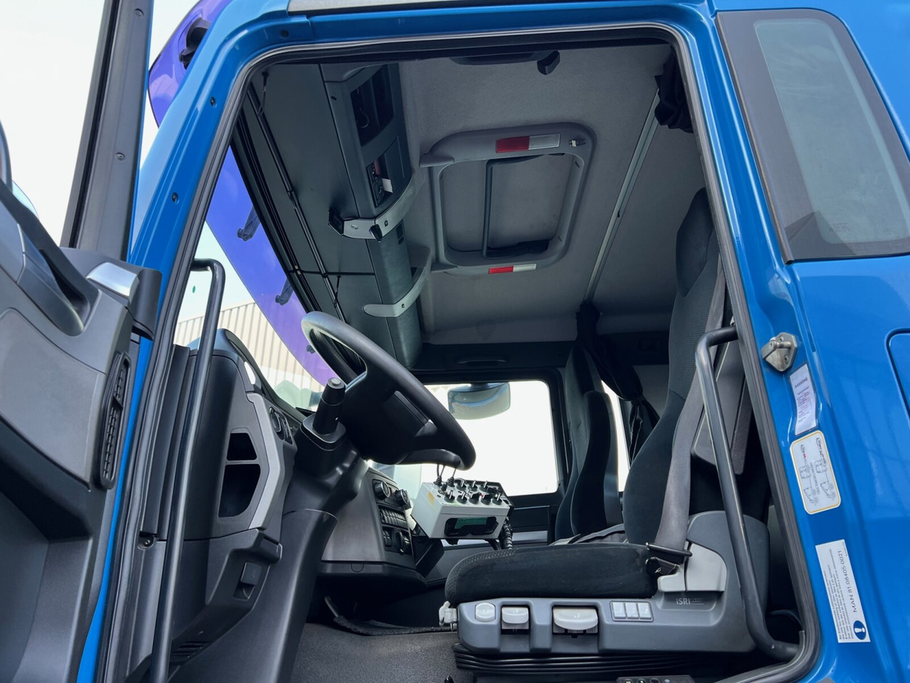 MAN TGS 18.360 4X4 BL TGS 18.360 4X4 BL, Hinterkipper, hydr. Heckklappe, Winterdienstausstattung - Tippbil lastbil: bild 5 MAN TGS 18.360 4X4 BL TGS 18.360 4X4 BL, Hinterkipper, hydr. Heckklappe, Winterdienstausstattung - Tippbil lastbil: bild 5