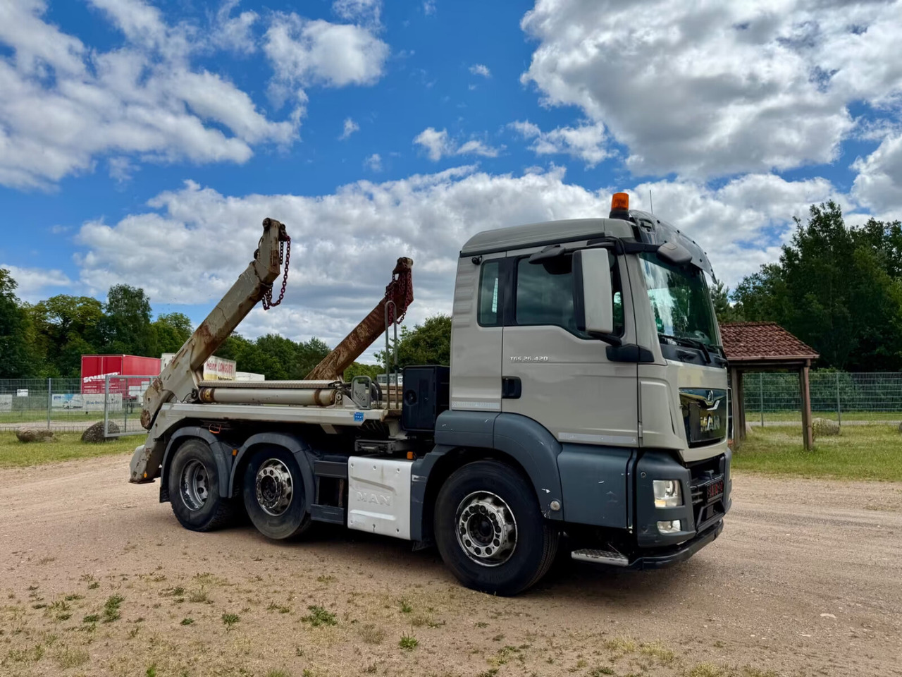 MAN TGS 26.420 6X2/4 BL TGS 26.420 6X2/4 BL, Lenk-/Liftachse, Tele-Absetzer, Funk - Liftdumper lastbil: bild 1 MAN TGS 26.420 6X2/4 BL TGS 26.420 6X2/4 BL, Lenk-/Liftachse, Tele-Absetzer, Funk - Liftdumper lastbil: bild 1