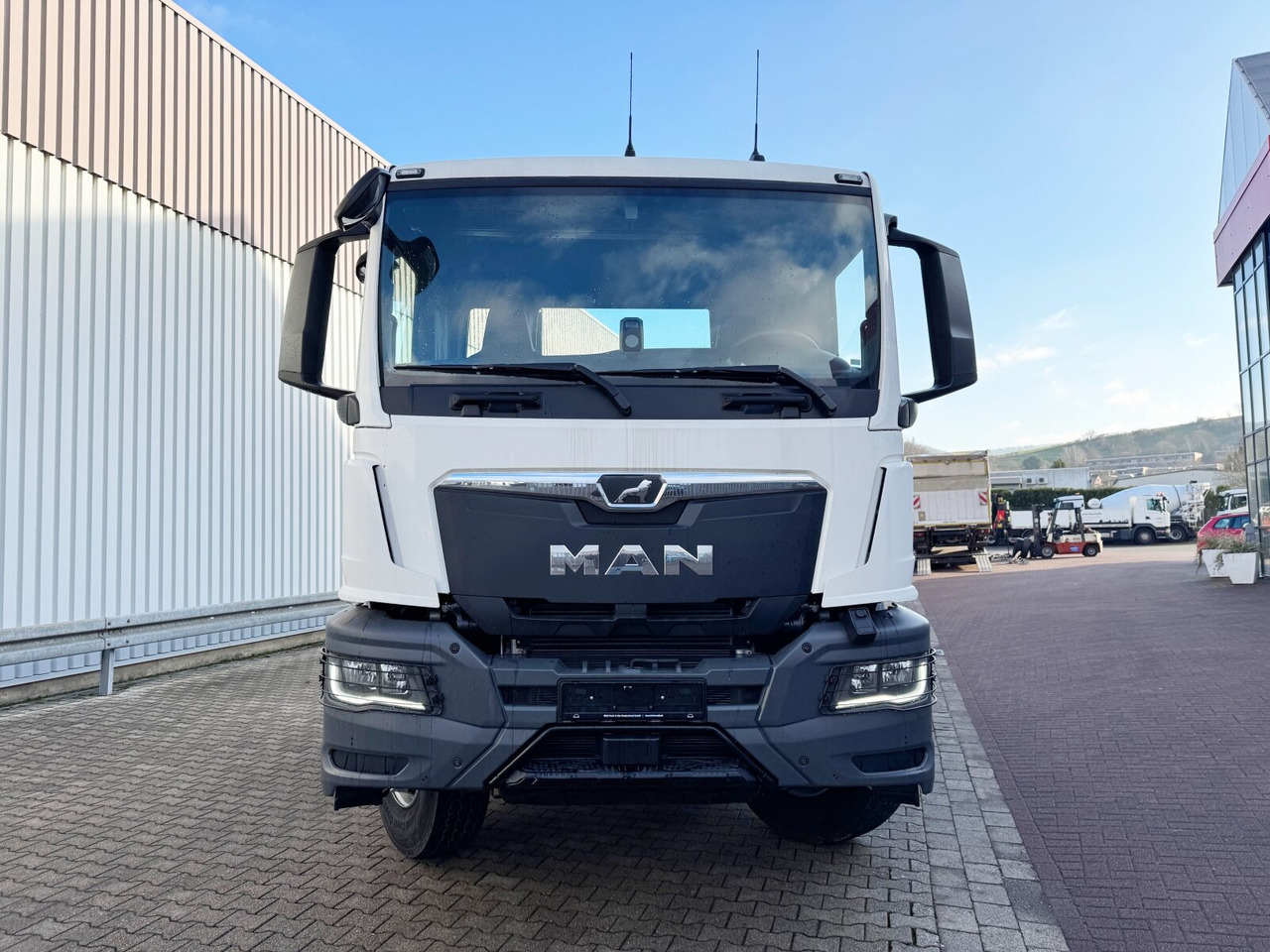 Leasa MAN TGS 41.440/480 8x4 BB TGS 41.440/480 8x4 BB, 5x VORHANDEN, Meiller Stahlmulde 18m³ MAN TGS 41.440/480 8x4 BB TGS 41.440/480 8x4 BB, 5x VORHANDEN, Meiller Stahlmulde 18m³: bild 9