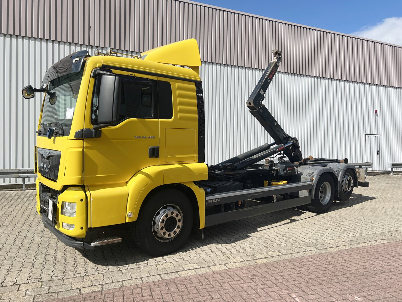 MAN TGX 26.480 6X2-2 LL TGX 26.480 6X2-2 LL, Intarder, Navi, Liftachse - Lastväxlare lastbil: bild 1 MAN TGX 26.480 6X2-2 LL TGX 26.480 6X2-2 LL, Intarder, Navi, Liftachse - Lastväxlare lastbil: bild 1