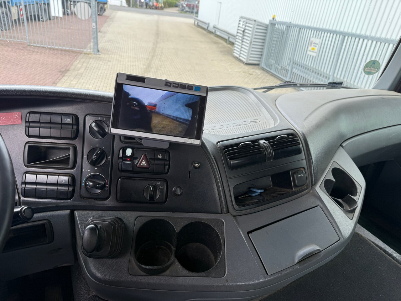 Mercedes-Benz Actros 3346 6x4 Actros 3346 6x4, Retarder - Lastväxlare lastbil: bild 4 Mercedes-Benz Actros 3346 6x4 Actros 3346 6x4, Retarder - Lastväxlare lastbil: bild 4