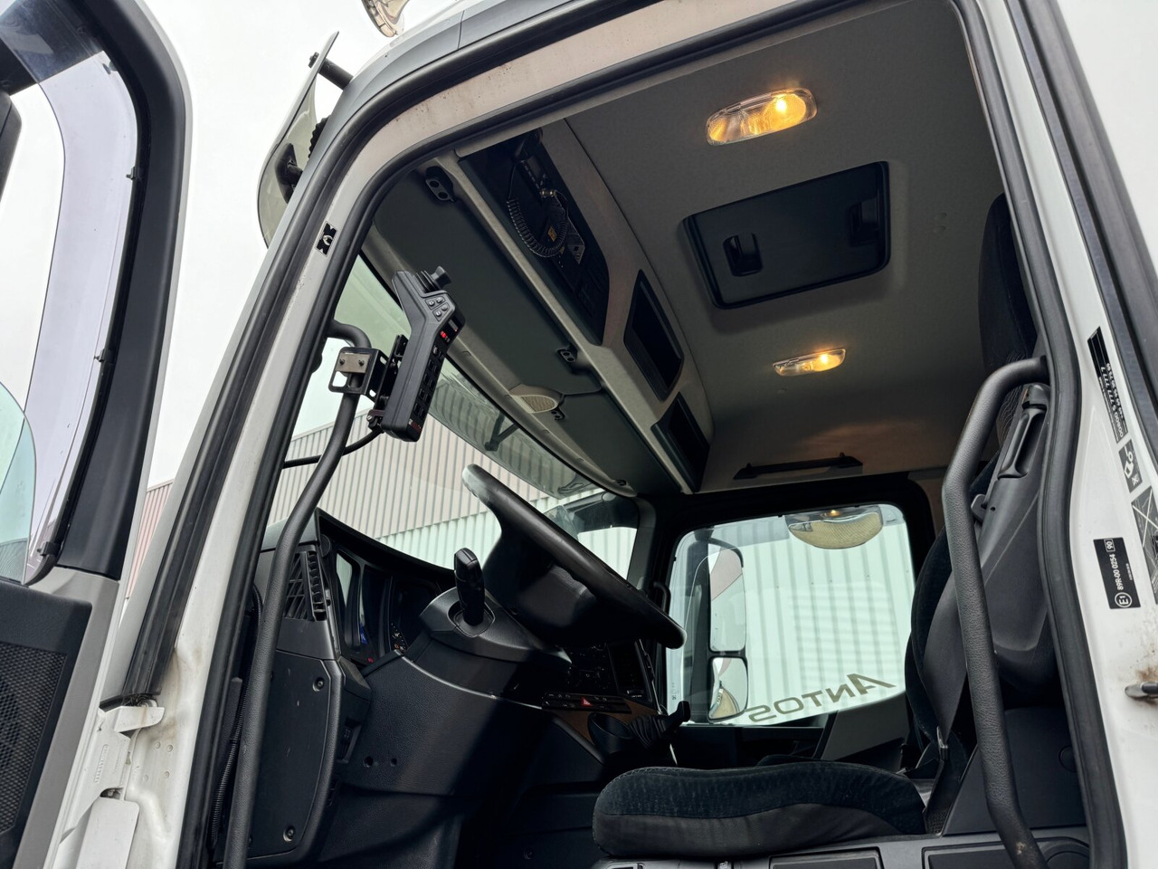 Mercedes-Benz Antos 2536 L 6x2 Antos 2536 L 6x2, Liftachse, Hiab XR 21S61 bis 7 m Container - Lastväxlare lastbil: bild 3 Mercedes-Benz Antos 2536 L 6x2 Antos 2536 L 6x2, Liftachse, Hiab XR 21S61 bis 7 m Container - Lastväxlare lastbil: bild 3