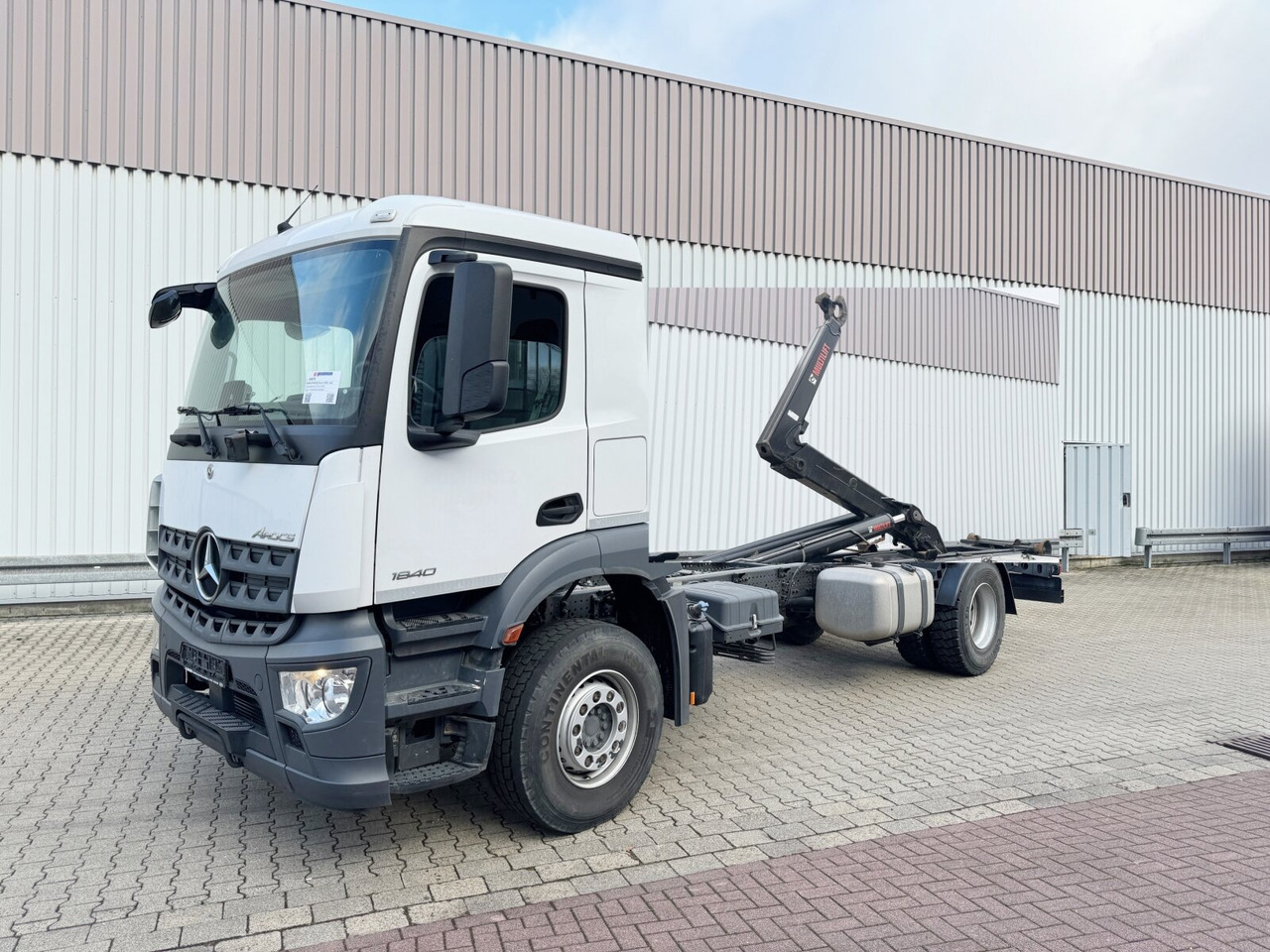 Mercedes-Benz Arocs 1840 L 4x2 Arocs 1840 L 4x2/48, MultimediaCockpit, Navi - Lastväxlare lastbil: bild 1 Mercedes-Benz Arocs 1840 L 4x2 Arocs 1840 L 4x2/48, MultimediaCockpit, Navi - Lastväxlare lastbil: bild 1