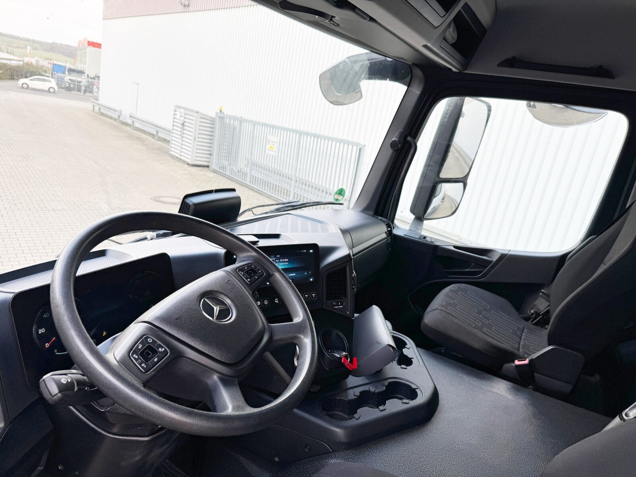 Mercedes-Benz Arocs 1840 L 4x2 Arocs 1840 L 4x2, Kran Palfinger PK12001L, Hochstand - Kranbil: bild 3 Mercedes-Benz Arocs 1840 L 4x2 Arocs 1840 L 4x2, Kran Palfinger PK12001L, Hochstand - Kranbil: bild 3