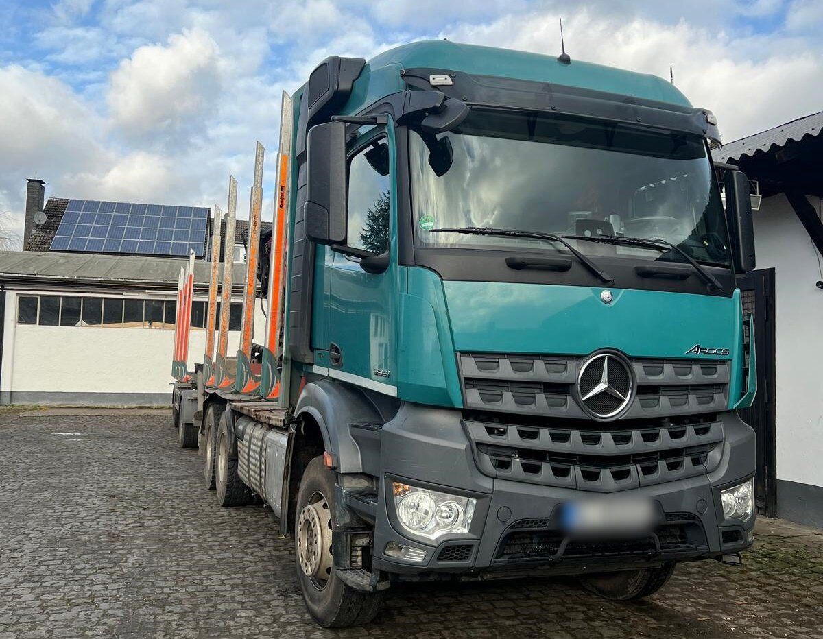 Mercedes-Benz Arocs 2651 L 6x4 Arocs 2651 L 6x4, Retarder, StreamSpace, Heckkran Epsilon M120L - Timmerbil, Kranbil: bild 2 Mercedes-Benz Arocs 2651 L 6x4 Arocs 2651 L 6x4, Retarder, StreamSpace, Heckkran Epsilon M120L - Timmerbil, Kranbil: bild 2