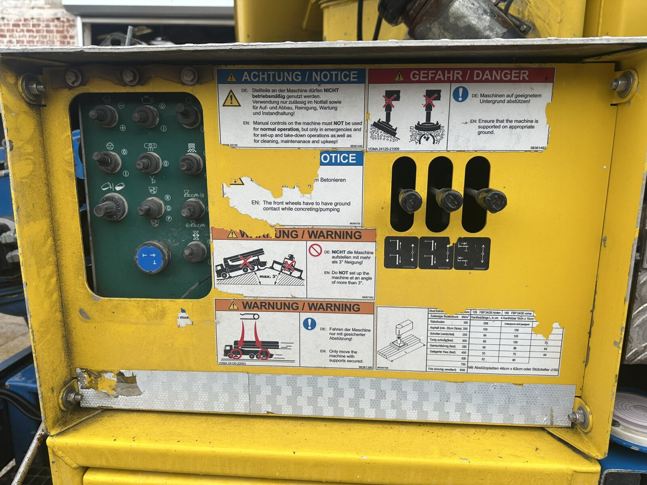 Mercedes-Benz Arocs 3246 B 8x4 Stetter Mischer 7m³, Pumpe 25m Arocs 3246 B 8x4 Stetter Mischer 7m³, Pumpe 25m - Betongbil: bild 4 Mercedes-Benz Arocs 3246 B 8x4 Stetter Mischer 7m³, Pumpe 25m Arocs 3246 B 8x4 Stetter Mischer 7m³, Pumpe 25m - Betongbil: bild 4