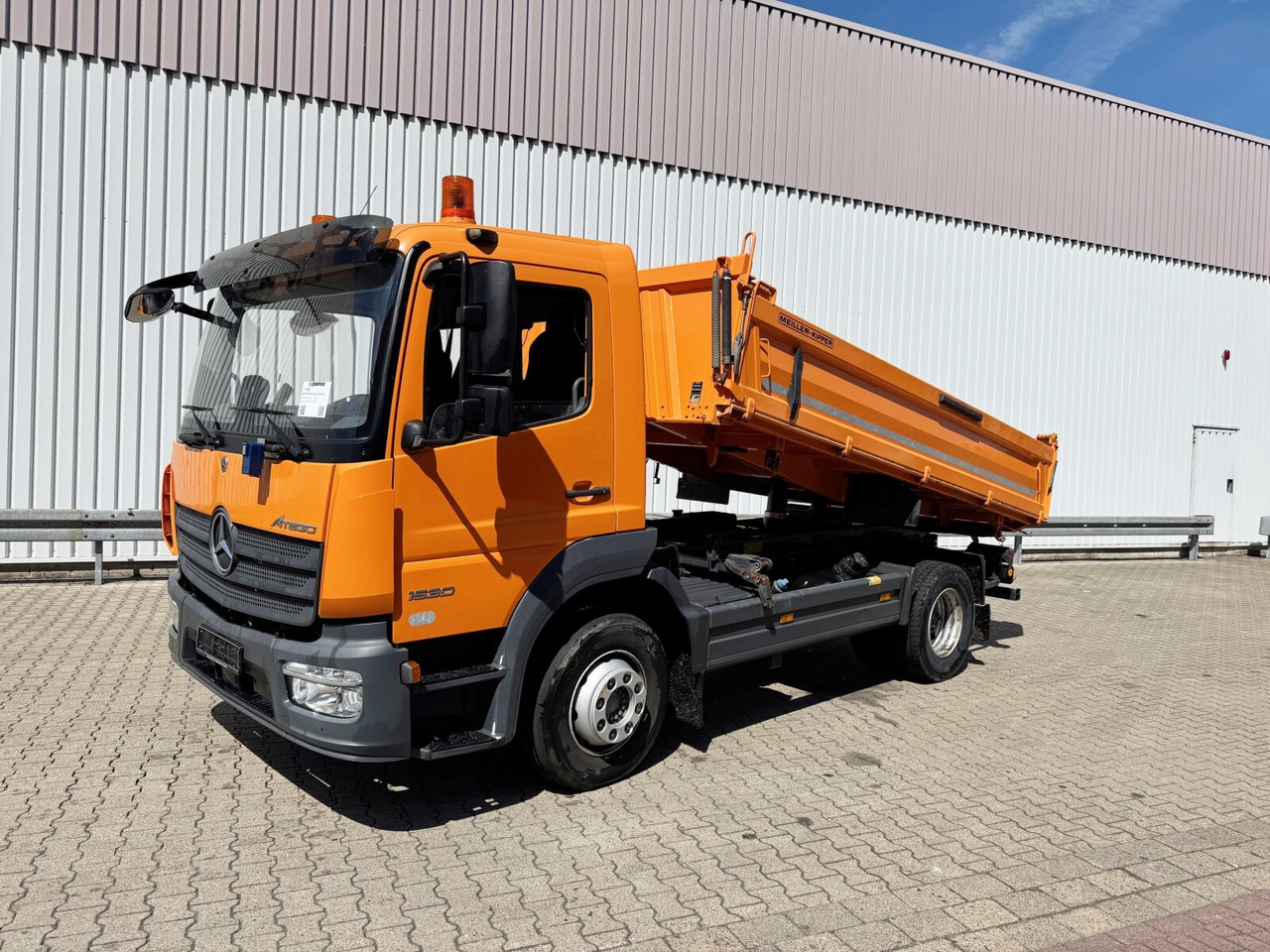 Mercedes-Benz Atego 1530 K 4x2 Atego 1530 K 4x2, Meiller 3-Seiten, 2x AHK - Tippbil lastbil: bild 1 Mercedes-Benz Atego 1530 K 4x2 Atego 1530 K 4x2, Meiller 3-Seiten, 2x AHK - Tippbil lastbil: bild 1